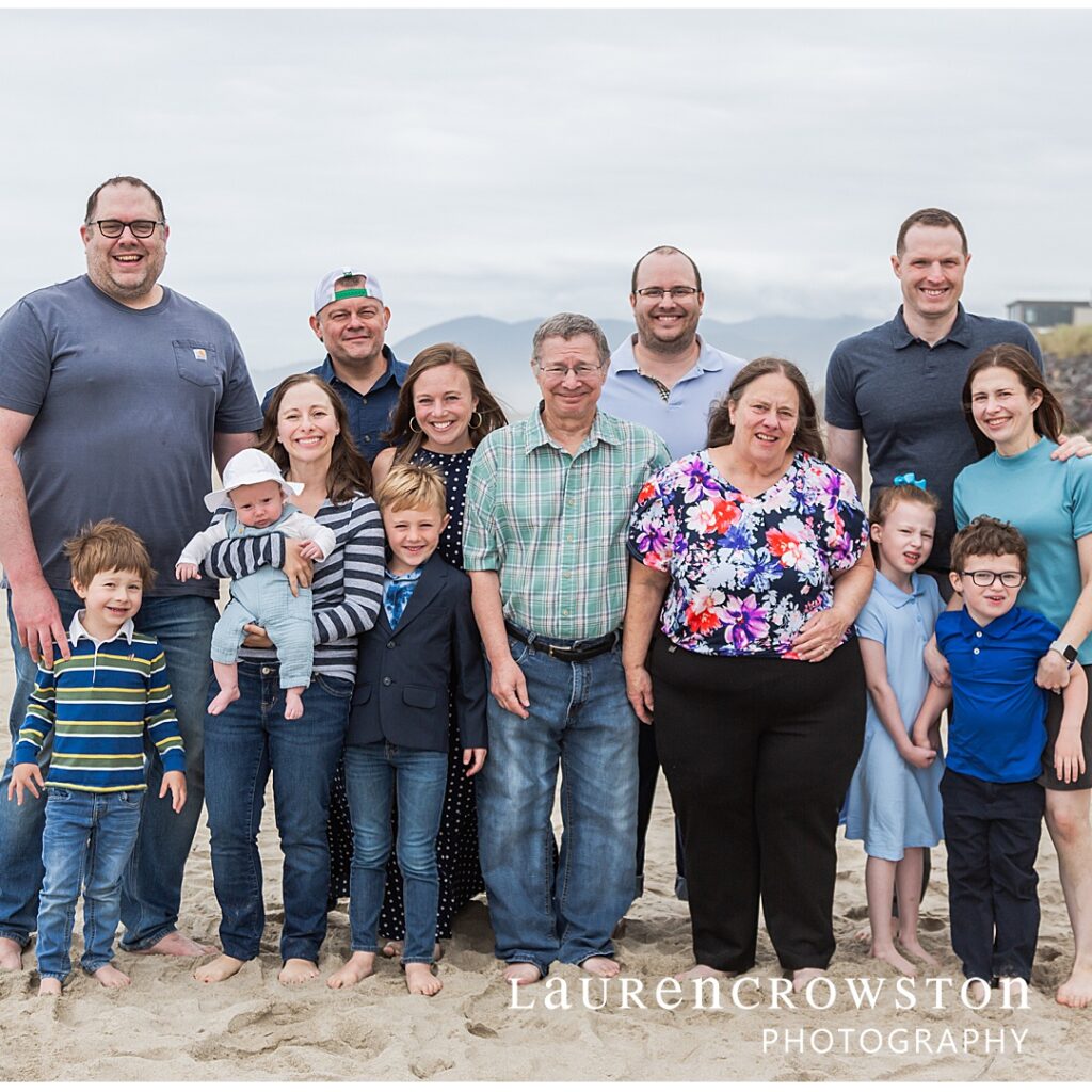 Neskowin beach extended family photo session